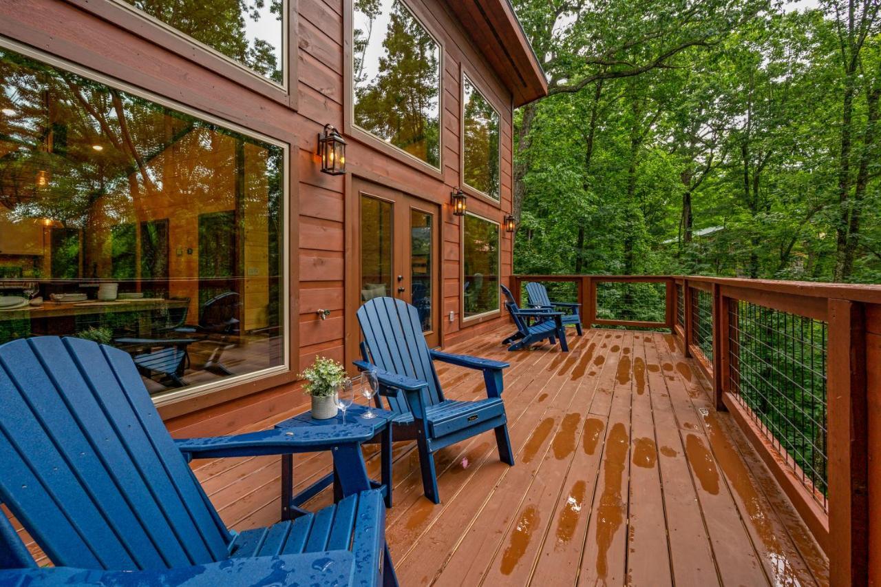 New Cozy Mountain Cabin Hot Tub Near Downtown Gatlinburg Bagian luar foto